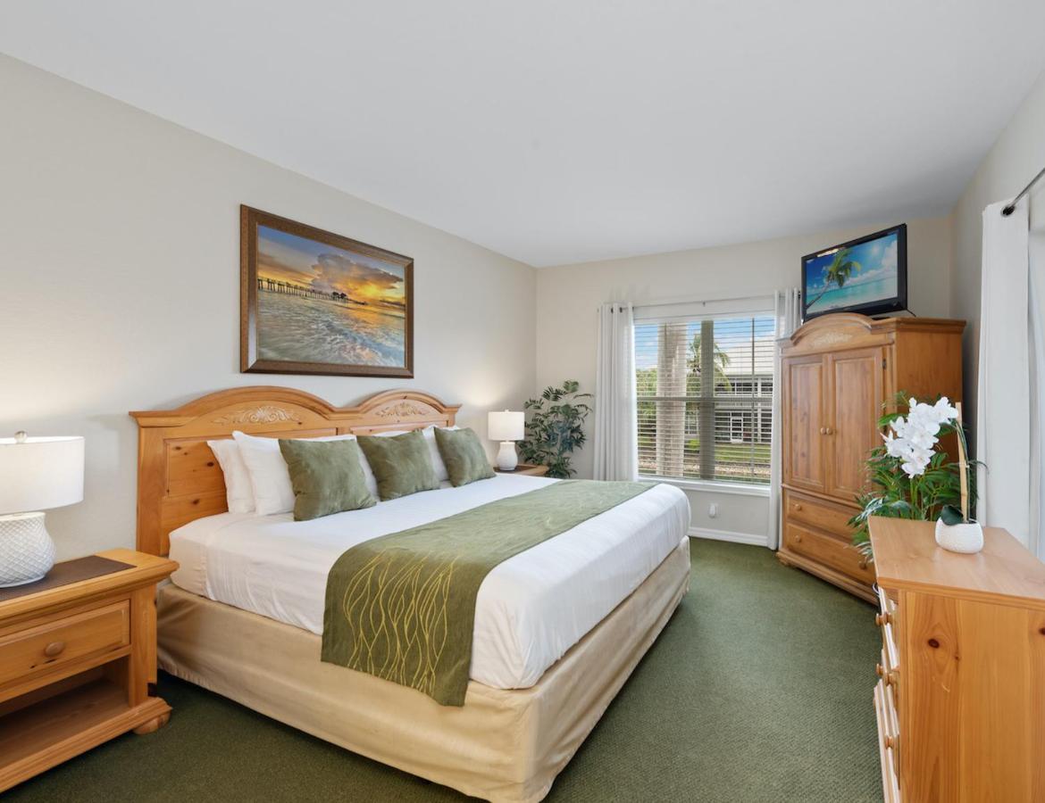 Appartement Lely Greenlinks Floor - On Golf Course, Minutes From Beaches, Downtown! *