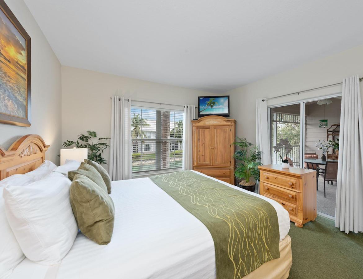 Lely Greenlinks Floor - On Golf Course, Minutes From Beaches, Downtown! Appartement North Naples